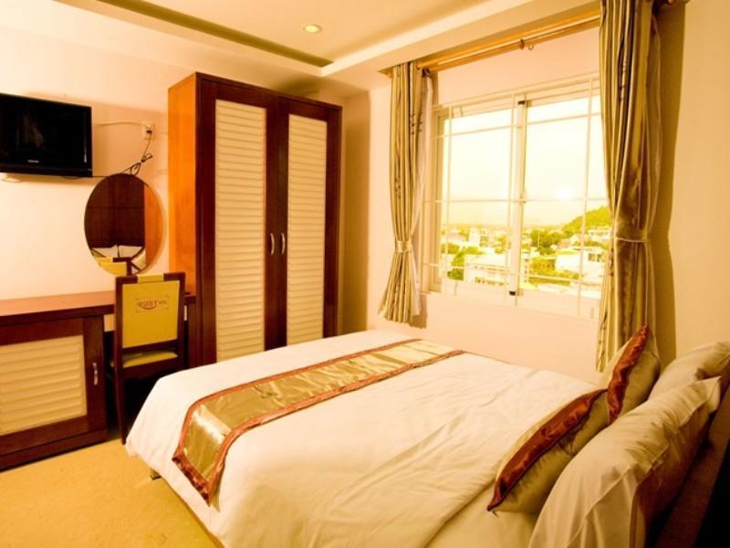 Ngoc Hong Hotel На Транг Екстериор снимка