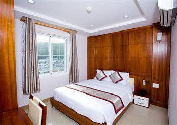 Ngoc Hong Hotel На Транг Екстериор снимка